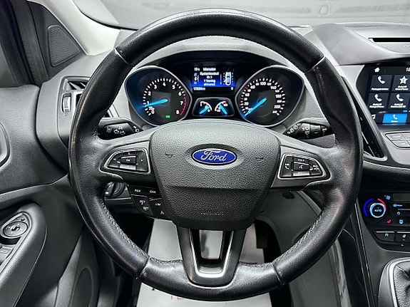 Ford Kuga 14 of 23