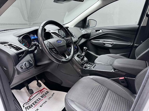 Ford Kuga 11 of 23