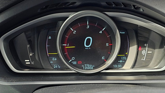 Volvo V40 10 of 14