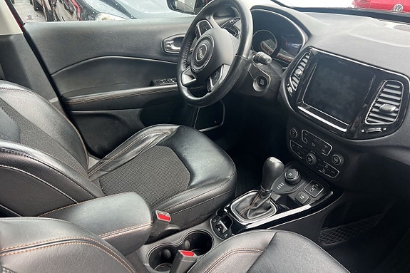 Jeep Compass 8 of 21