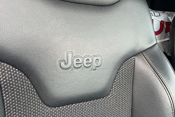 Jeep Compass 7 of 21