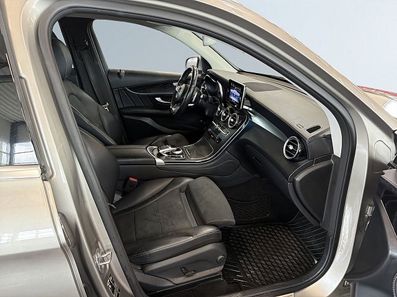 Mercedes-Benz GLC220 d 10 of 19