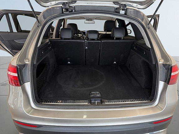Mercedes-Benz GLC220 d 12 of 19