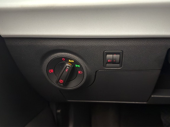 Seat Arona 12 of 26