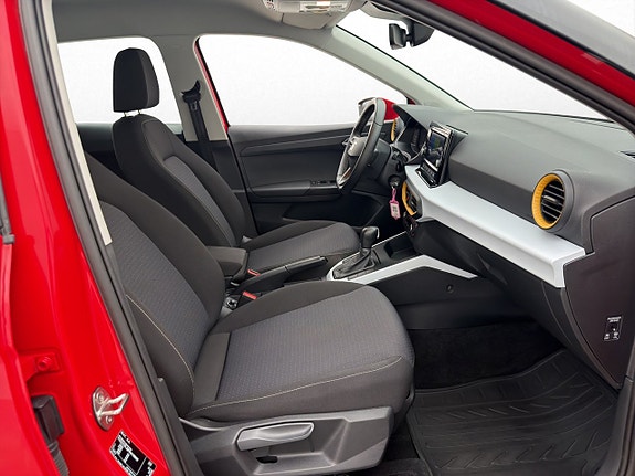Seat Arona 10 of 26