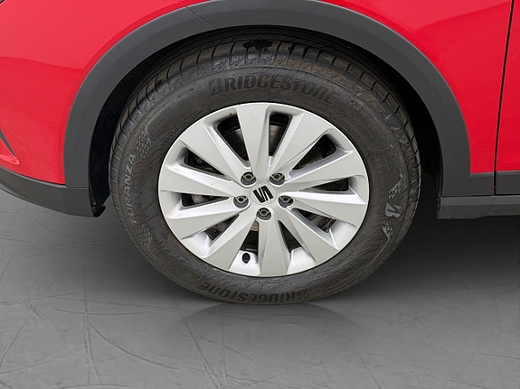 Seat Arona 23 of 26