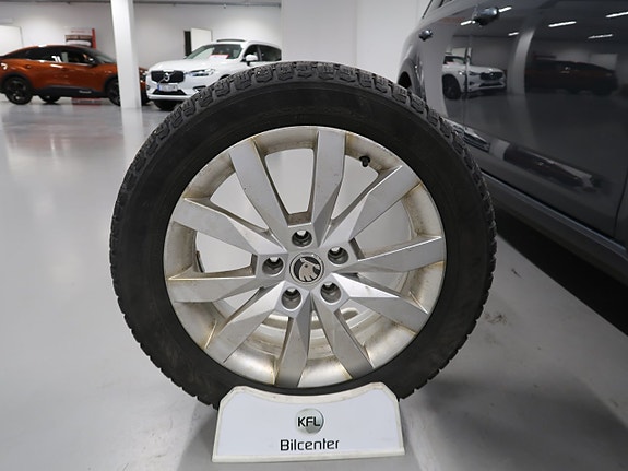 Skoda Octavia Scout 13 of 30
