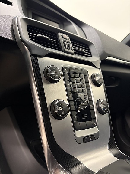Volvo V40 10 of 13