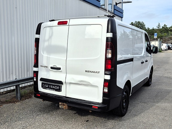 Renault Trafic 8 of 21