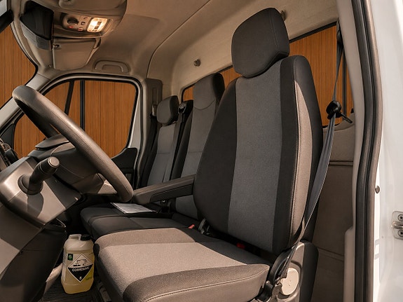 Renault Master 8 of 10
