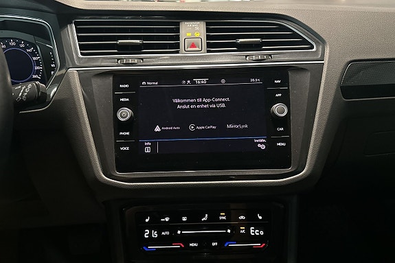 Volkswagen Tiguan 13 of 21