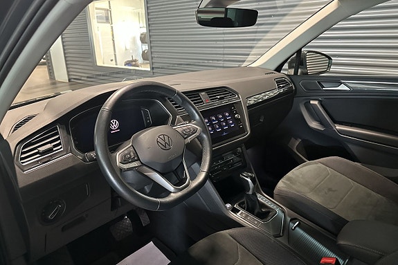 Volkswagen Tiguan 7 of 21