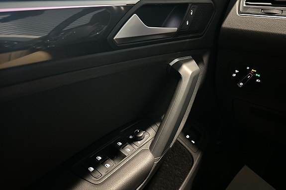 Volkswagen Tiguan 15 of 21