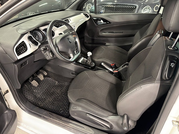 Citroen DS3 14 of 16