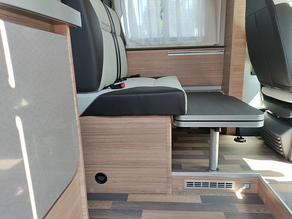 Weinsberg CaraCompact 600 MEG Pepper Black Edition 799.999:- NY Husbil 26 of 26