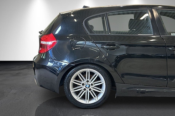 BMW 120 3 of 16
