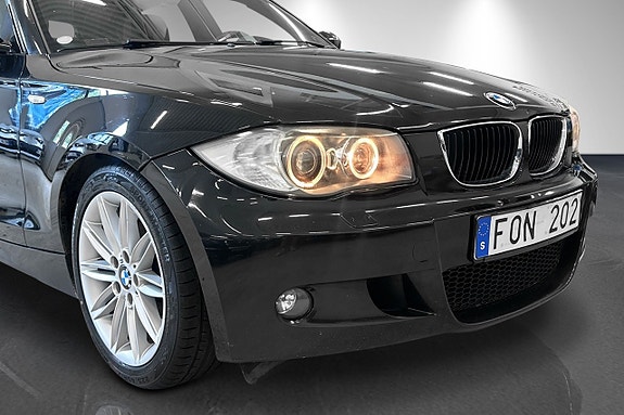 BMW 120 11 of 16