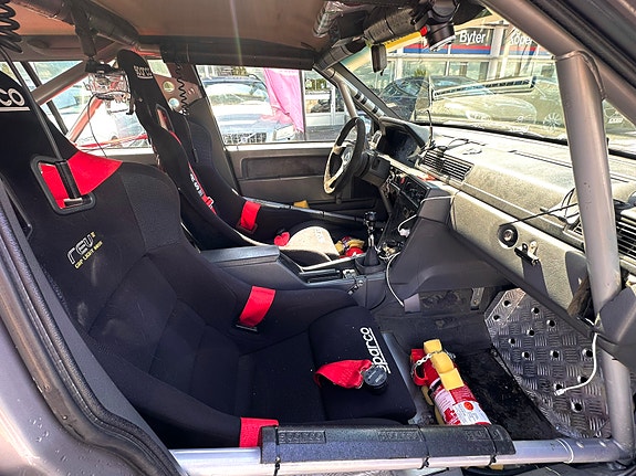 Volvo 940 3 of 5