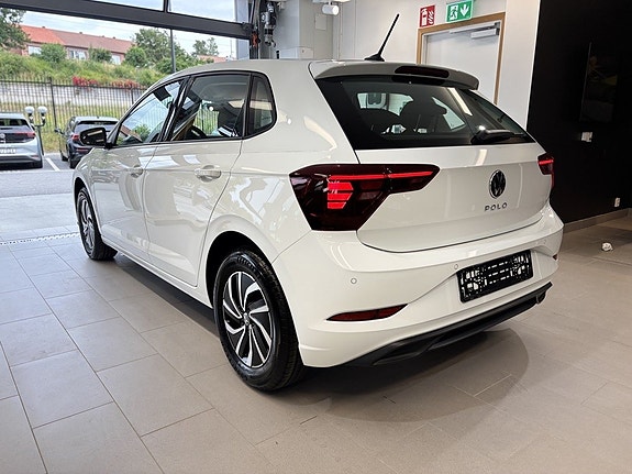 Volkswagen Polo 6 of 16