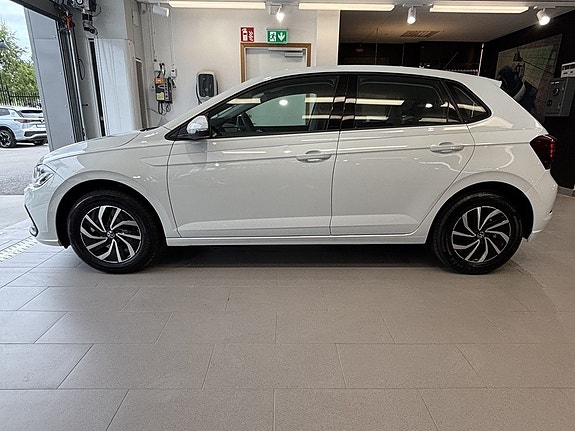 Volkswagen Polo 7 of 16
