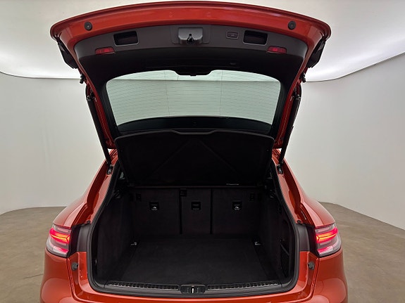 Porsche Macan 11 of 29