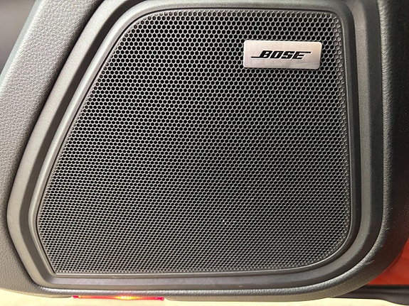 Porsche Macan 18 of 29