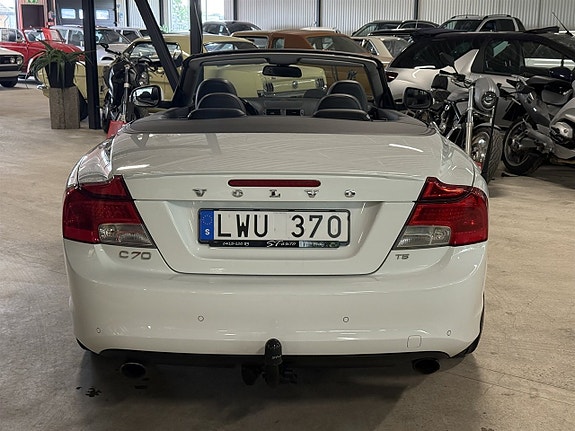 Volvo C70 4 of 5