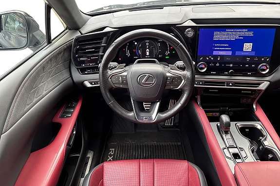 Lexus RX500h 9 of 25