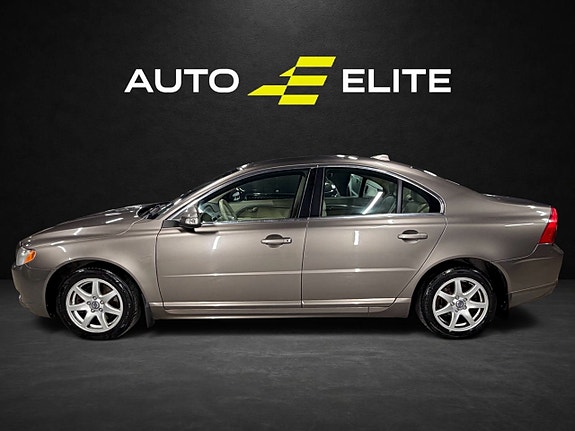 Volvo S80 2 of 5