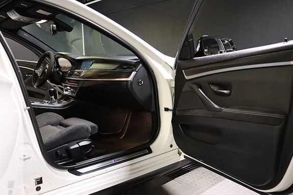 BMW 520d 15 of 27
