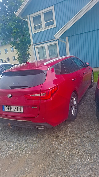 Kia Optima 3 of 4