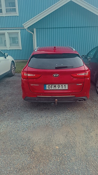 Kia Optima 2 of 4