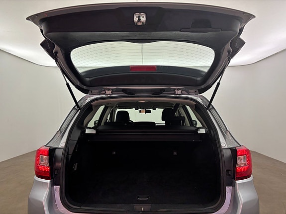 Subaru Outback 10 of 23