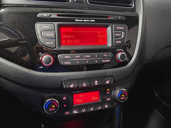Kia Ceed 8 of 9
