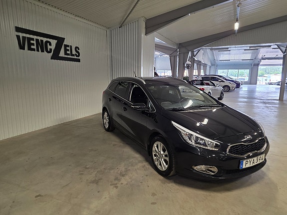 Kia Ceed 2 of 5