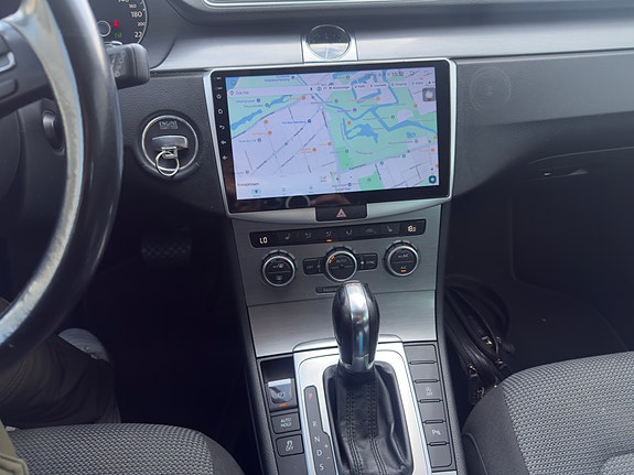 Volkswagen Passat 11 of 15