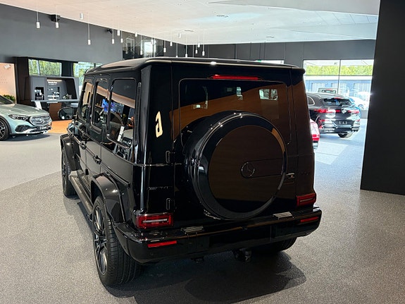 Mercedes-Benz G63 5 of 11