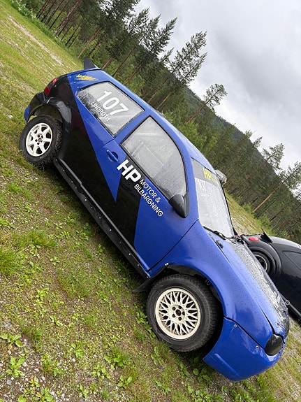 Volkswagen Golf IV 2 of 5