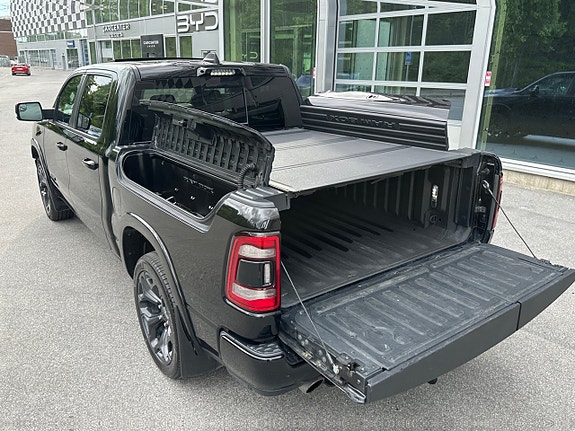 Dodge RAM 23 of 24
