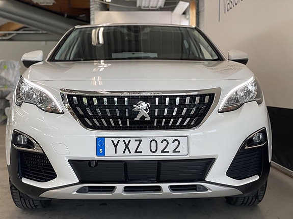 Peugeot 3008 3 of 5