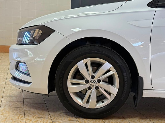 Volkswagen Polo 12 of 23