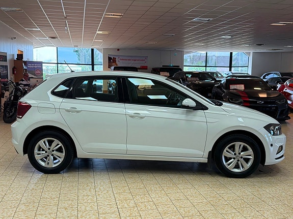 Volkswagen Polo 8 of 23