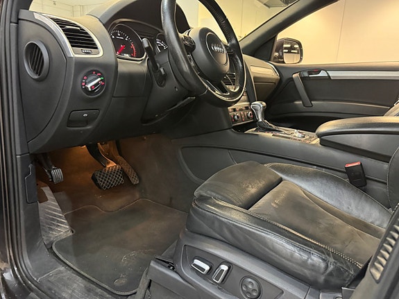 Audi Q7 6 of 12
