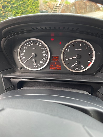 BMW 530i 5 of 5