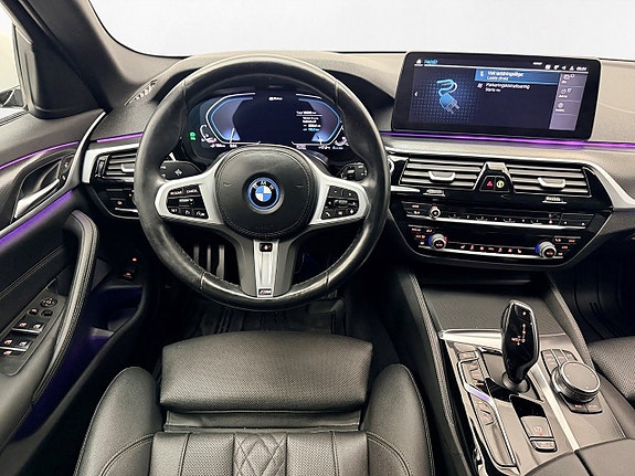 BMW 530e 17 of 30