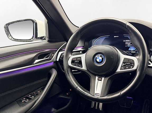 BMW 530e 16 of 30
