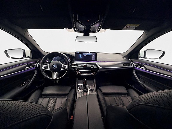 BMW 530e 15 of 30