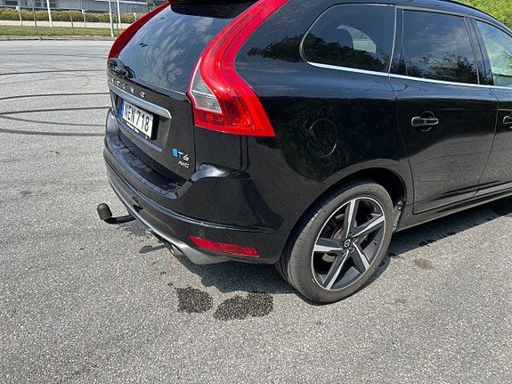 Volvo XC60 8 of 13