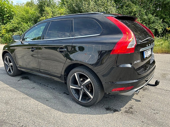 Volvo XC60 3 of 13