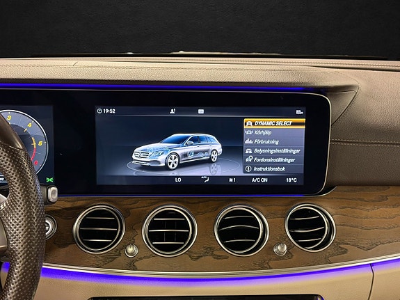 Mercedes-Benz E220 20 of 25